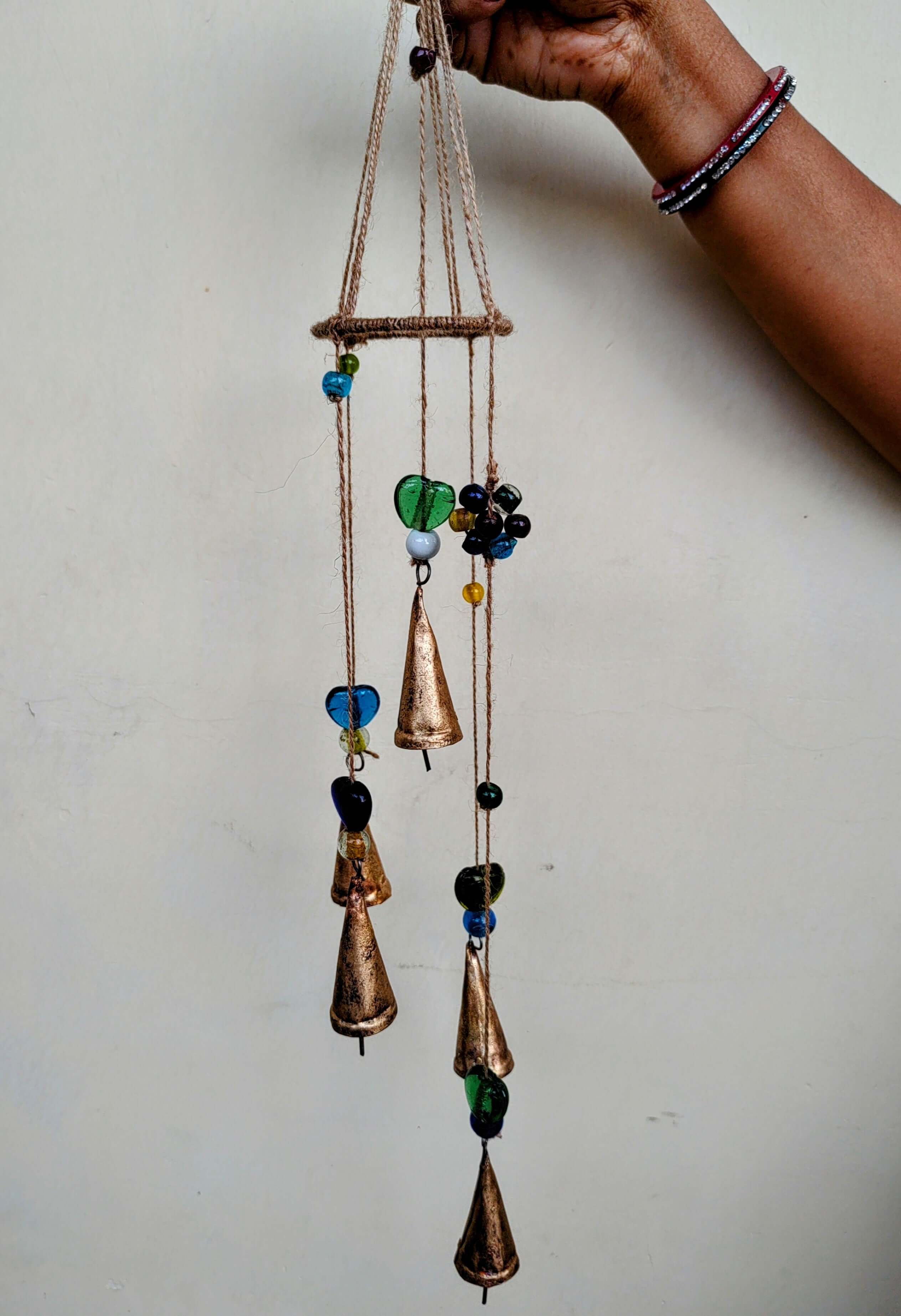 Rustic Vintage Tin Cow Bells Wind Chimes DécorWind chimes